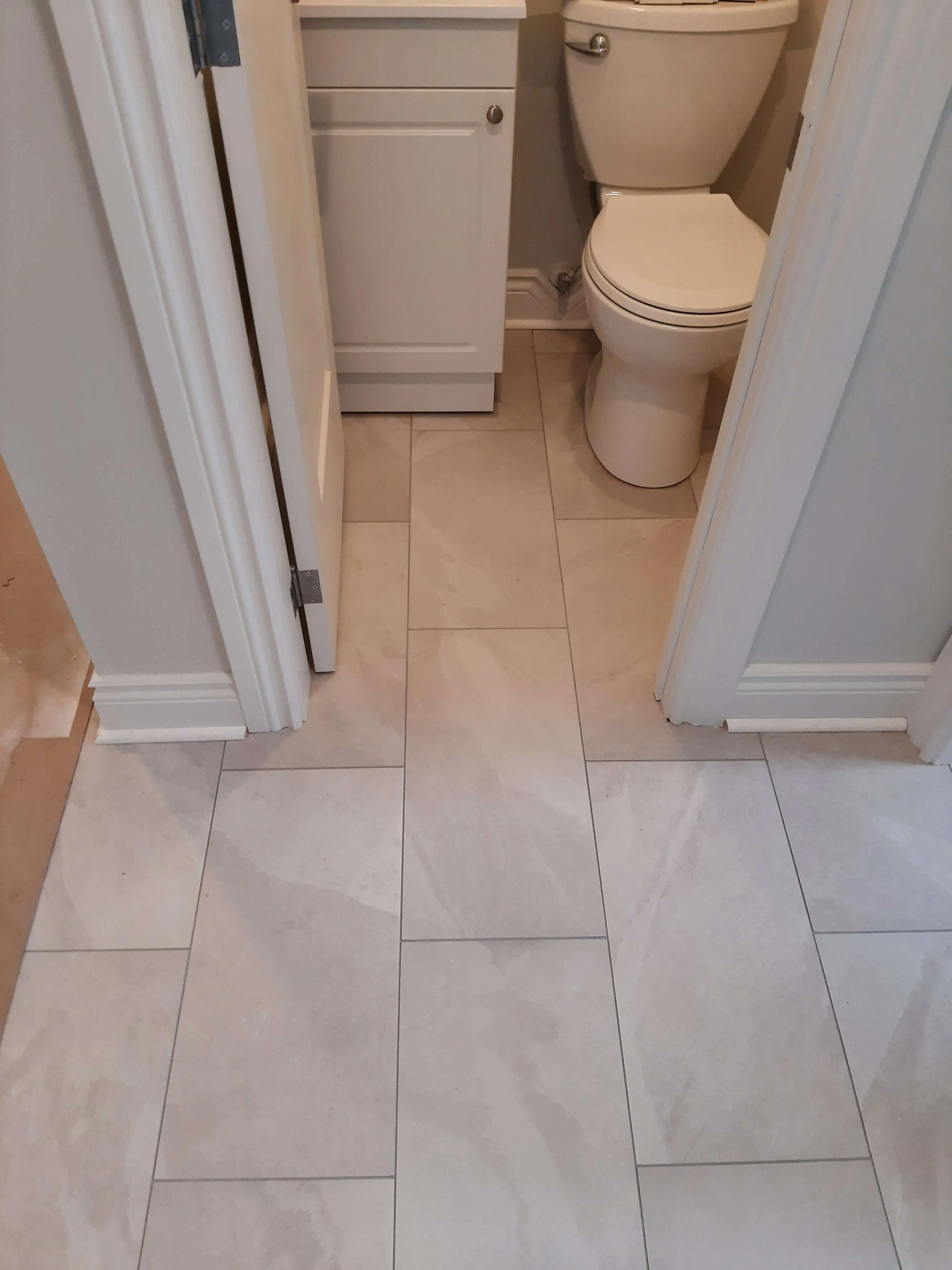 bathroom floor tile